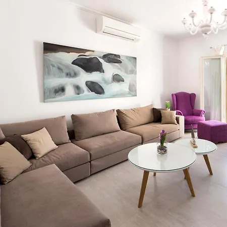 Panos Sunset View Vila